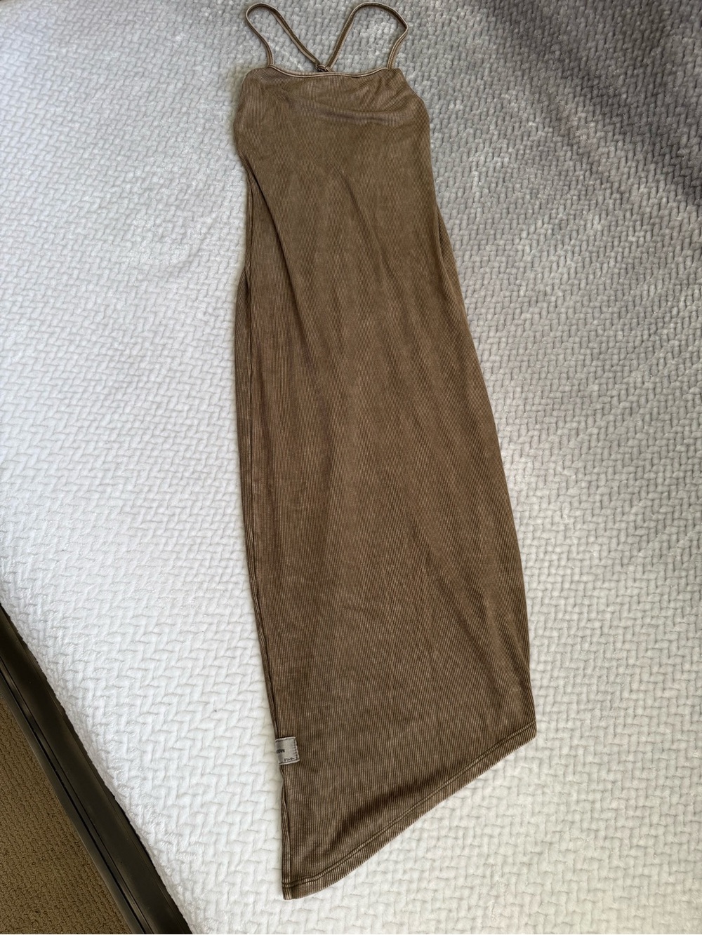 Joah brown cross back midi dress - Picture 4 of 10
